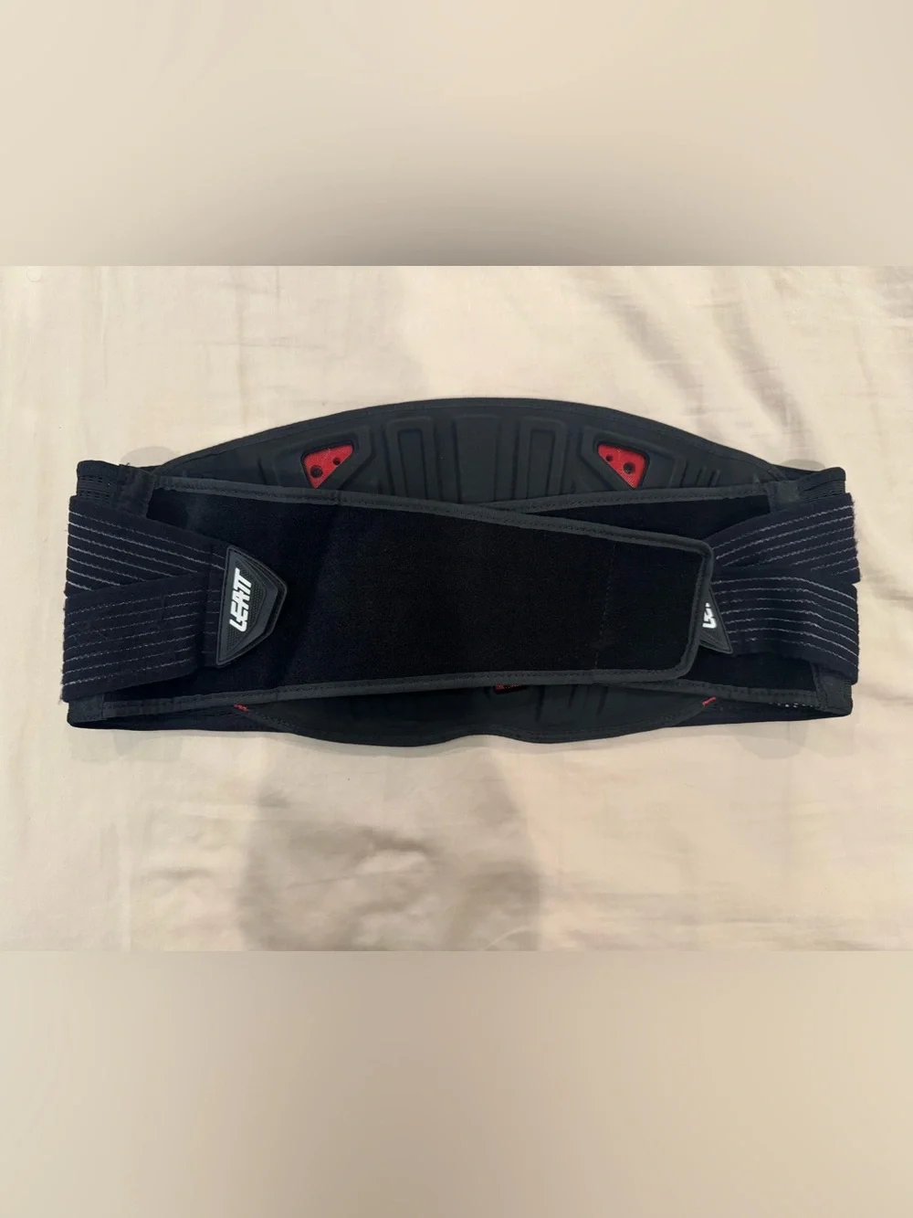 Leatt Kidney Air Belt Black and Red